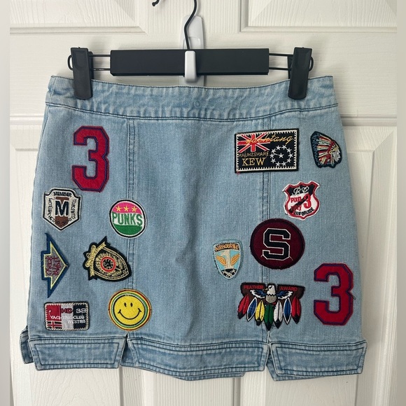 Endless Rose Patchwork Denim Mini Skirt. Size Small. - Picture 7 of 7
